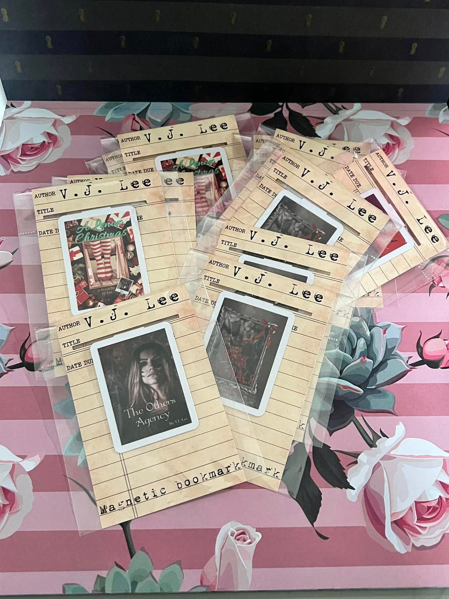 Custom Magnetic bookmark 25