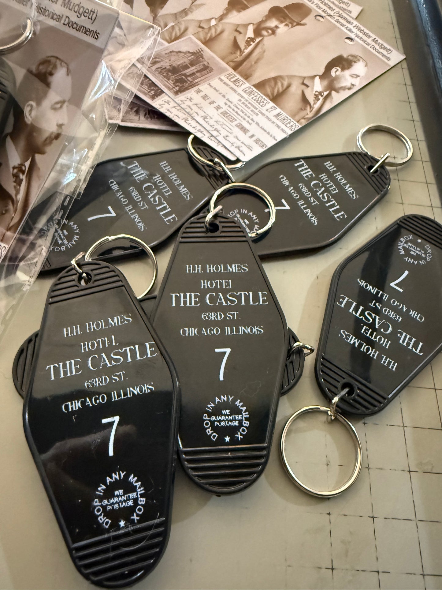 Hotel keychain customizable